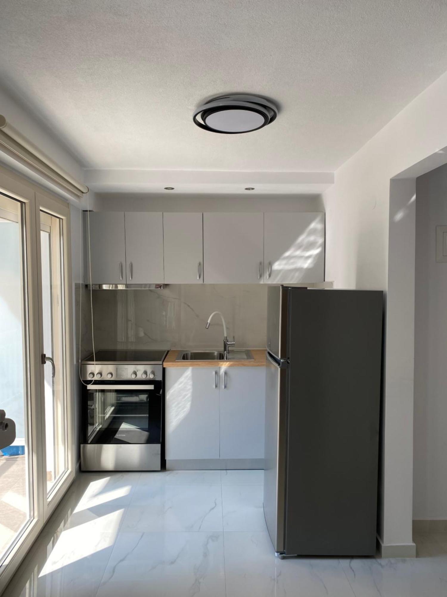 Apartment White Kavala